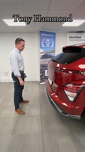 The boot challenge 👀 #hyundai #workteam #challenge #work #showroom #cardealership #fun #meetthegroup #meettheteam #buisness #bootchallange #saltmarinecares🧡💙 | Saltmarine