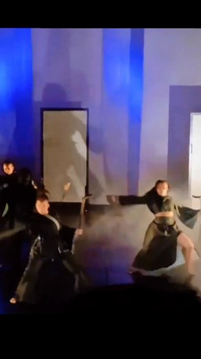 YAZUKE - The Ones Who Move the Soul A Dance Mythology by Baba Yaya | Directed by Benjamin Nivison & Mandla Mbothwe 𝙎𝙤𝙢𝙚 𝙢𝙚𝙚𝙩𝙞𝙣𝙜𝙨 𝙛𝙚𝙚𝙡 𝙬𝙧𝙞𝙩𝙩𝙚𝙣 𝙗𝙚𝙛𝙤𝙧𝙚 𝙩𝙝𝙚𝙮 𝙝𝙖𝙥𝙥𝙚𝙣. At Pangea, it began with Tanzley’s laughter, wild, contagious, alive. Then came Leroy, Ace, Puseletso, Monique, , Koki, and the others… strangers at first, but somehow already familiar. You know that feeling when you meet people and sense you’re in the presence of something real? That’s what this w