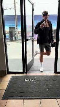 Crazy guy thinks I’m a hacker tech vampire (Part 1)