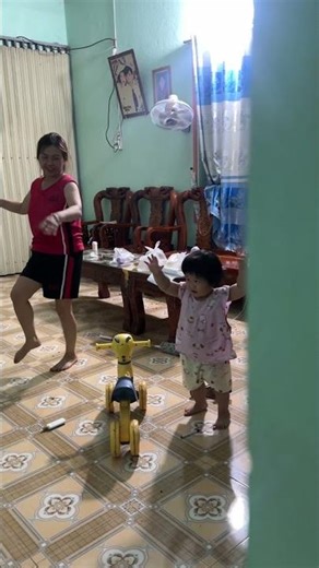 ngày 12 tháng 10, 2025