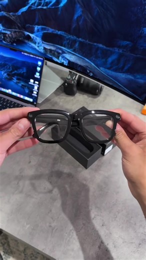 These AI smart glasses record videos, play music, translate languages, and sync straight to your phone. One pair… so much tech. Link in bio. 👀 #smartglasses #futuretech #techgadgets #viraltech #gadgets