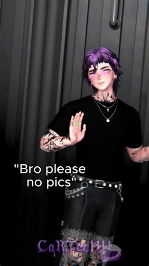 Exploring the VRChat Community with Friends