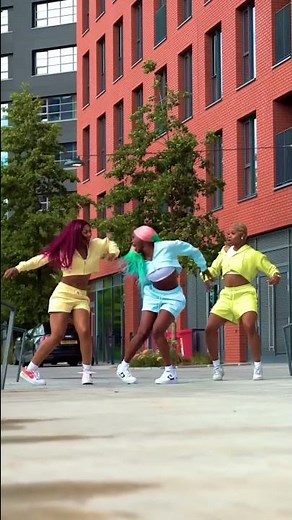 Kiss Daniel, Tenkno - Buga (Dance video)