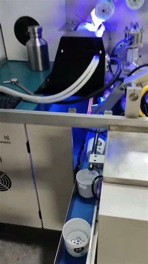 Cosmetic bottle screen printing machine, curved screen printing machine丝印机，移印机，丝网印刷机厂家直销