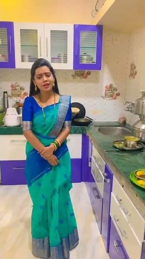 कोल्हापूर स्पेशल कट वडा पाव#youtube #shorts