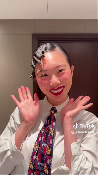 How to Achieve 1930s Inspired Finger Waves Easily!