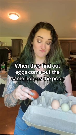 144K views · 2.1K reactions | The professionals call it a cloaca, I call it a ✨vaganus✨ #chickens #chickensofinstagram #homestead #farmlife #homesteading | The Hot Mess Homestead | Facebook