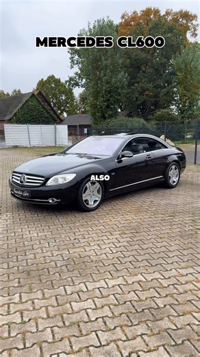 Mercedes CL 600 (2006) – V12 Biturbo mit über 500 PS. Damals über 200.000€ Neupreis und gebaut für reine Oberklasse. Einer der letzten echten Mercedes mit 12 Zylindern, keine Show, nur pure Kraft und Luxus. Kein AMG, aber ein Biest im Anzug. #cl600 #mercedescl600 #mercedesv12 #v12 #biturbo #c216 #youngtimer #luxusauto #oberklasse #autolegende #mercedesbenz #autoliebe #carsoftiktok #carreels #deutscheautos #oldschoolbenz #v12power #feuersteincompact | FeuersteinCompact