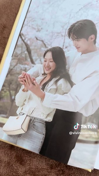 Script book lovely runner part II 🍂✨ ( can we go back, to the first time we meet. Or I wanna lose my memory just to watch this drama again) #kimhyeyoon #byeonwooseok #lovelyrunner #lovelyrunnerscriptbook #imsol #sunjae #fypage #4u #xybca #masukberanda