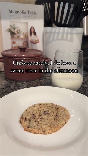 These cookies were so delicious! I’ve never tried espresso chip before! #cookie #cookies #afternoontreat #baking #espressochipcookies