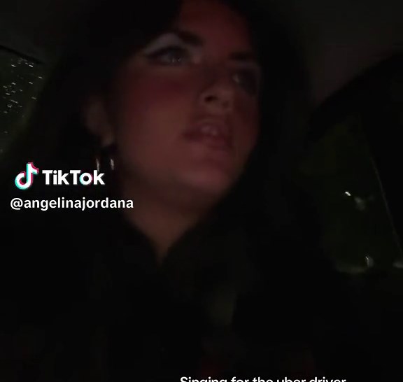 Angelina Jordan's Priceless Reaction to Adele's Performance