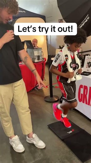 Does Grip Spritz ACTUALLY make your basketball shoes have better grip? #basketball #basketballshoes