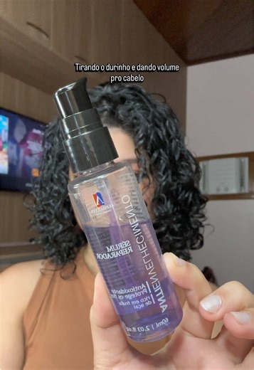 Volume e Estilo para Cabelos Cacheados