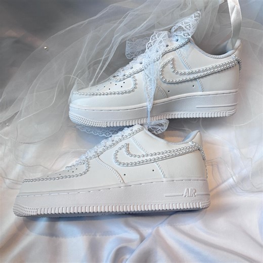 Wedding Bridal Pearl Sneakers - Personalized Wedding Sneakers for Bridal - Prom Sneakers - Pearl Lace Bridal Shoes -bridesmaid Team - Etsy