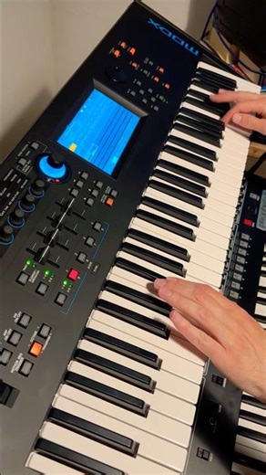 Jonathan - Back To Back - Synthesizer intro