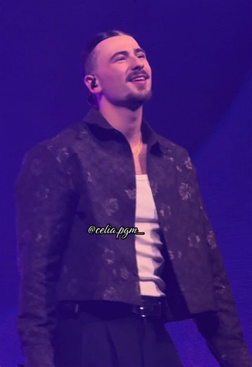 C’est bon la blague a assez duré là, @Pierre Garnier reviens stp! 🥺❤️‍🩹 📍@LDLC Arena le 22/11 #pierregarnier #pgm #chaquesecondetour #nousonsait #ldlcarena