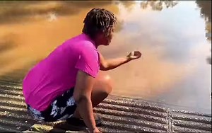 How you know they got gators in the water in Louisiana🐊 | Magic 102.5 The Golden Triangle's Big Station