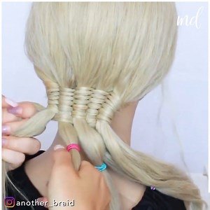 59K views · 289 reactions | This is how you do a 5-strand infinity braid, the easy way of course! | MetDaan Beauty | Facebook