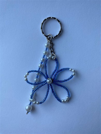 Blue Pearl Flower Keychain - Etsy