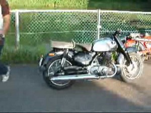 ホンダ ドリームC71 HONDA DREAM C71