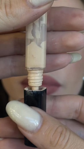 22K views · 33 reactions | A best contouring hack 朗 #contouringhacks #contouring #concealerhack #concealertutorial-7122472553620327726 | Betsy Redwink | Facebook