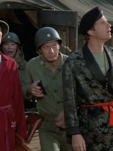 Best scene from M*A*S*H 4077 - Comedy of War 70-80s #MASH #mash4077 #4077 #War #WWI #oldwar #Comedy | Join us: https://www.facebook.com/groups/772465791028529 . | Best Of MASH 4077