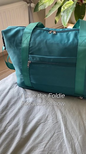 This is litterally the most versatile bag I have ever owned #travelhacks #traveltiktok #travel #airport