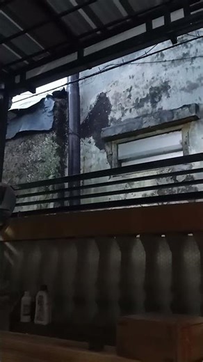 A fairly calm rainy atmosphere at the end of 2025