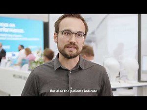 Optometrist Robert Herber on the Schwind MS-39 OCT at DOC 2023