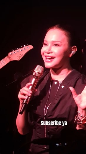 Aku Nonton Konser Rossa