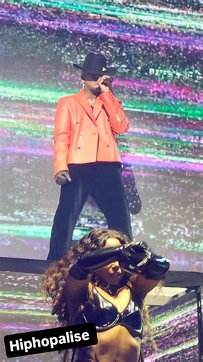 Alise Levine on Instagram: "Neyo 🎤 live in concert @neyo Closer. 🎶 Amazing performance at the @intuitdome in Los Angeles. He is absolutely fantastic 👏. His dancers are 🔥. #neyo #Concert #music #musicblog #livemusic #entertainment #fyp #travel #soul #rnb #hiphop #90srnb #90smusic #followme #explore #explorepage #frontrow #musicmanager #goviral #newreel #singer #dancers #losangeles #musicvideo #dance #sexy #frontrow"