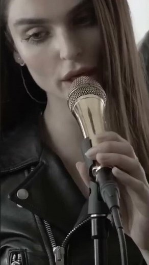 Aimée Osbourne "Raining Gold"