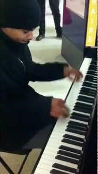Vanessa Paradis et M La Seine Live Piano Cover By SedZik 78 Gare Versailles Chantiers