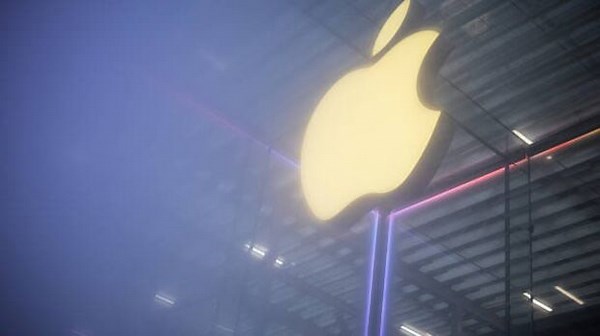 Apple to Invest Another $100 Billion in US