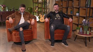 17K views · 55 reactions | Nakon godinu dana stanke, Pravila igre imaju novi singl.  U videospotu za pjesmu "Umrijet za ljubav" objavili su dosad nikad viđene snimke s vjenčanja svih članova benda. Pjevač Ivan Penezić i bubnjar Goran Belošević pred našim su se pak kamerama okušali u prvom zvjezdanom pelenoboju. Priča naše Anje Benete. | IN MAGAZIN | Facebook