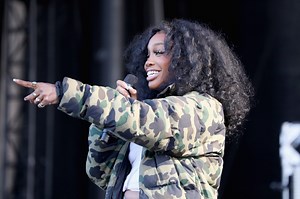 SZA Gives Behind-The-Scenes Peak Of Unreleased Music Video