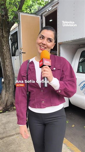🥹 Hay escenas que no se quedan solamente en la pantalla. @anasofiagaticaa y Eduardo Zucchi nos cuentan cómo fue grabar este momento de Yesenia y Saúl en @elrenacerdelunaof , una secuencia que los llevó por muchas emociones. 🌙 ¡No te pierdas todo lo que viene en esta historia! 📺 Lunes a viernes, 18:30 horas por @canalestrellasof . #TUPrensa