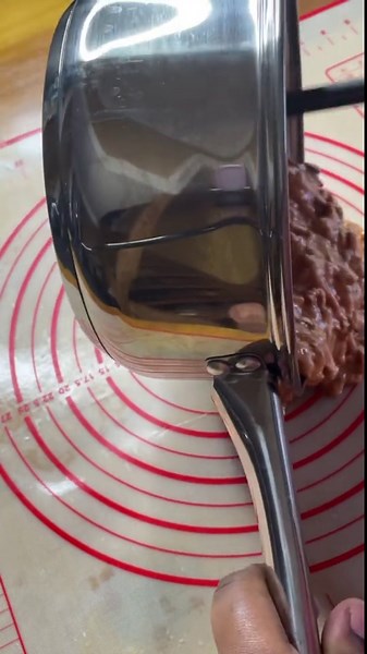 The best homemade peanut brittle recipe you'll ever try