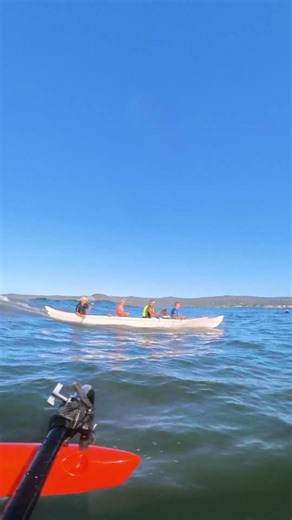 4 man canoe surfing