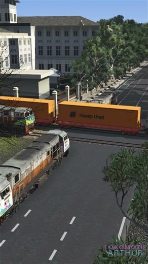 Lalu Lintas Padat Kereta Saling Berebut Jalur #automobile #train #keretaapi #trainzlover #railway