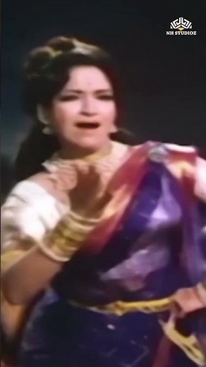 सुपर हिट मराठी लावणी | मला लागली कोणाची उचकी | #marathishorts