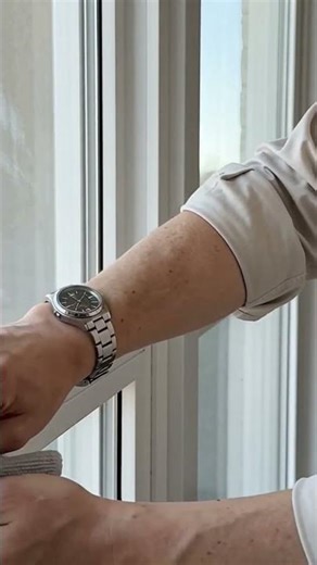 How to Clean Windows Without Streaks