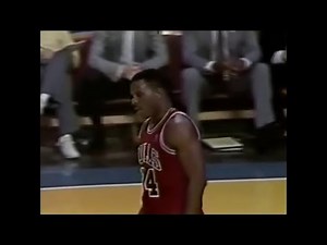 Charles Oakley Highlights (April 13, 1987).One of the best Career games. Rare Footage