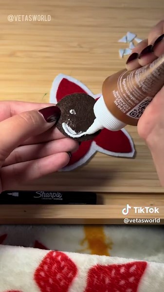 Tis the season for crafting! Loved being able to add these lil demorgons to my decor :) ❤️‍🔥⚡️ #strangerthings #strangerthings5 #strangerthingsnetflix #holidaycrafts #feltornaments stranger thinfs holiday crafts - felt ornaments