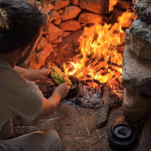 396K views · 5.6K reactions | Overnigh bushcraft survival shelter in wilderness #fblifestyle #wildlife #camping #winter #wildlife #nature #asmr | Dawid Outdoor Adventures | Facebook