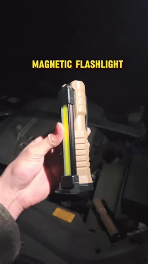 ✨ Regular flashlights point straight. This folding version lights precisely where your tools are. Game changer for real! 🔦 #zoomflashlight #FoldingLight #WorkLight #flashlight #tiktokshopjumpstartsale