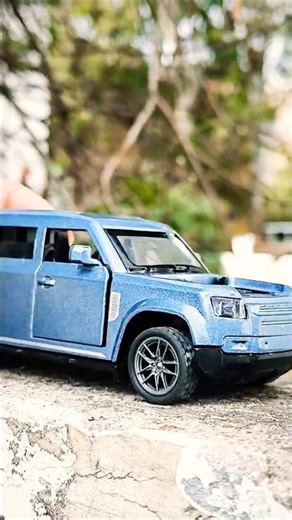 1:32 scale diecast model defender car #automobile #defender #diecast