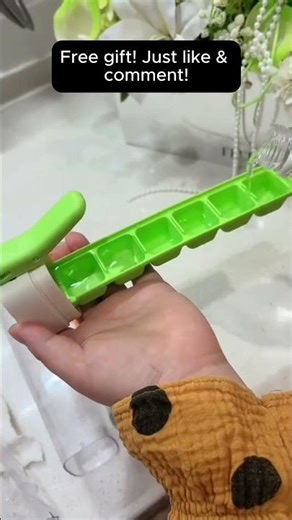 Easy Release Ice Cube Trays #viralproducts #kitchentools #kitchengadgets #smartkitchen#kitchenhacks