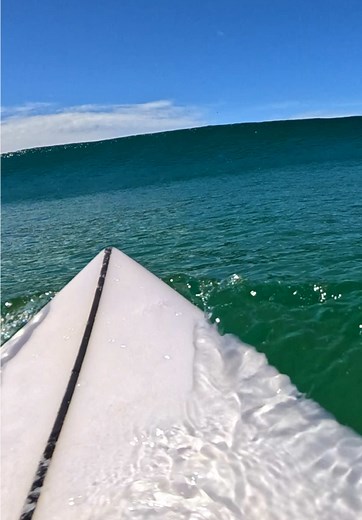 Cómo hacer duck dive en el surf: guía 🏄‍♂️💧