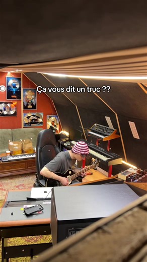 C’est un recopieur ou c’est un génie ??? #guitartok #pov #fyp #rock